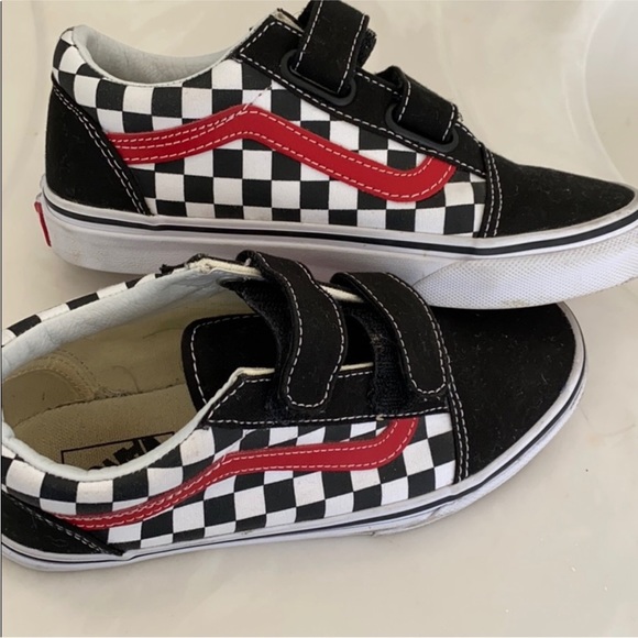 VANS YOUTH OLD SKOOL VELCRO CHECKERBOARD BLACK/RED/WHITE - Picture 2 of 6